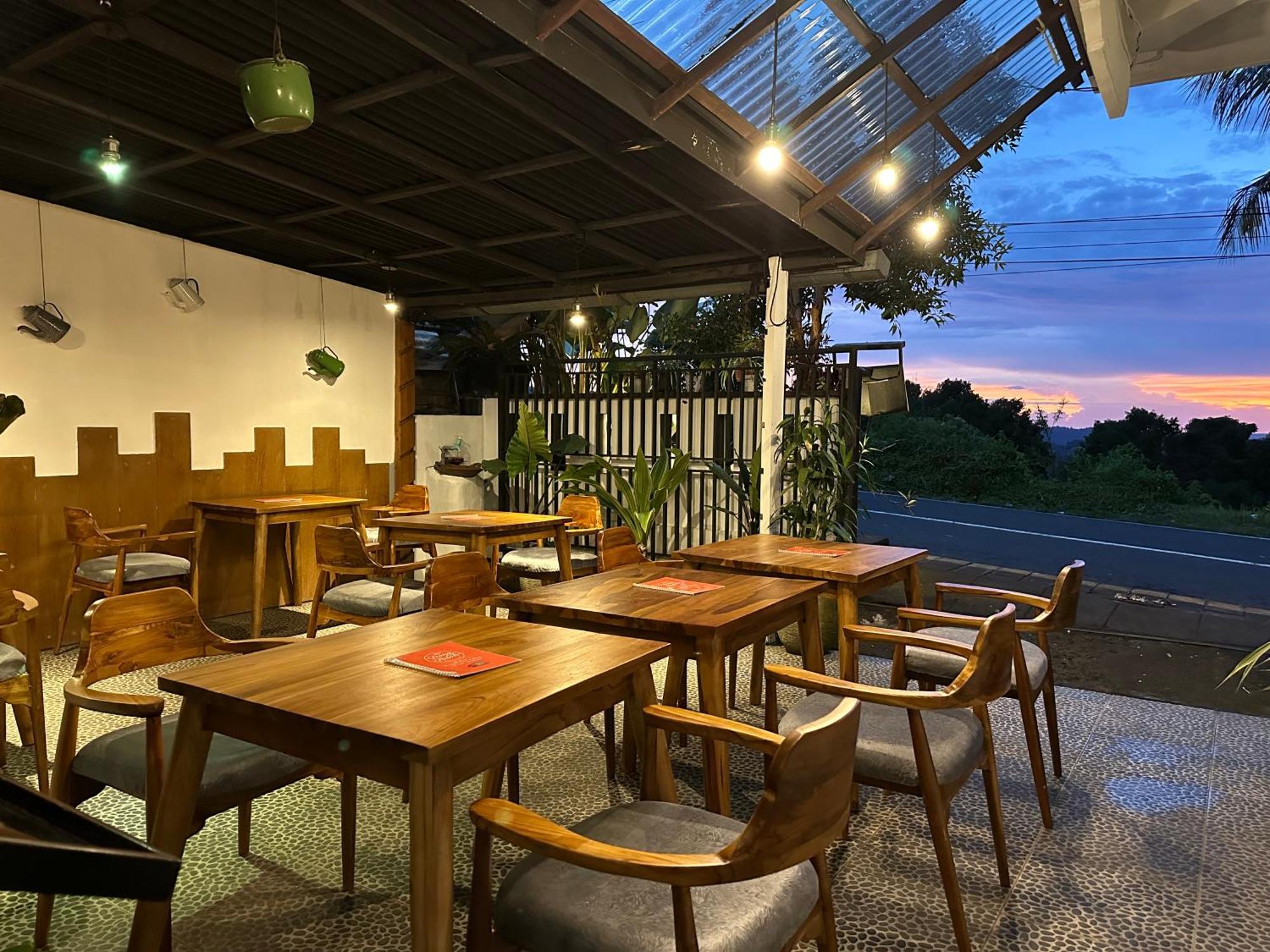 Dong Paloh Hostel Munduk  Luaran gambar